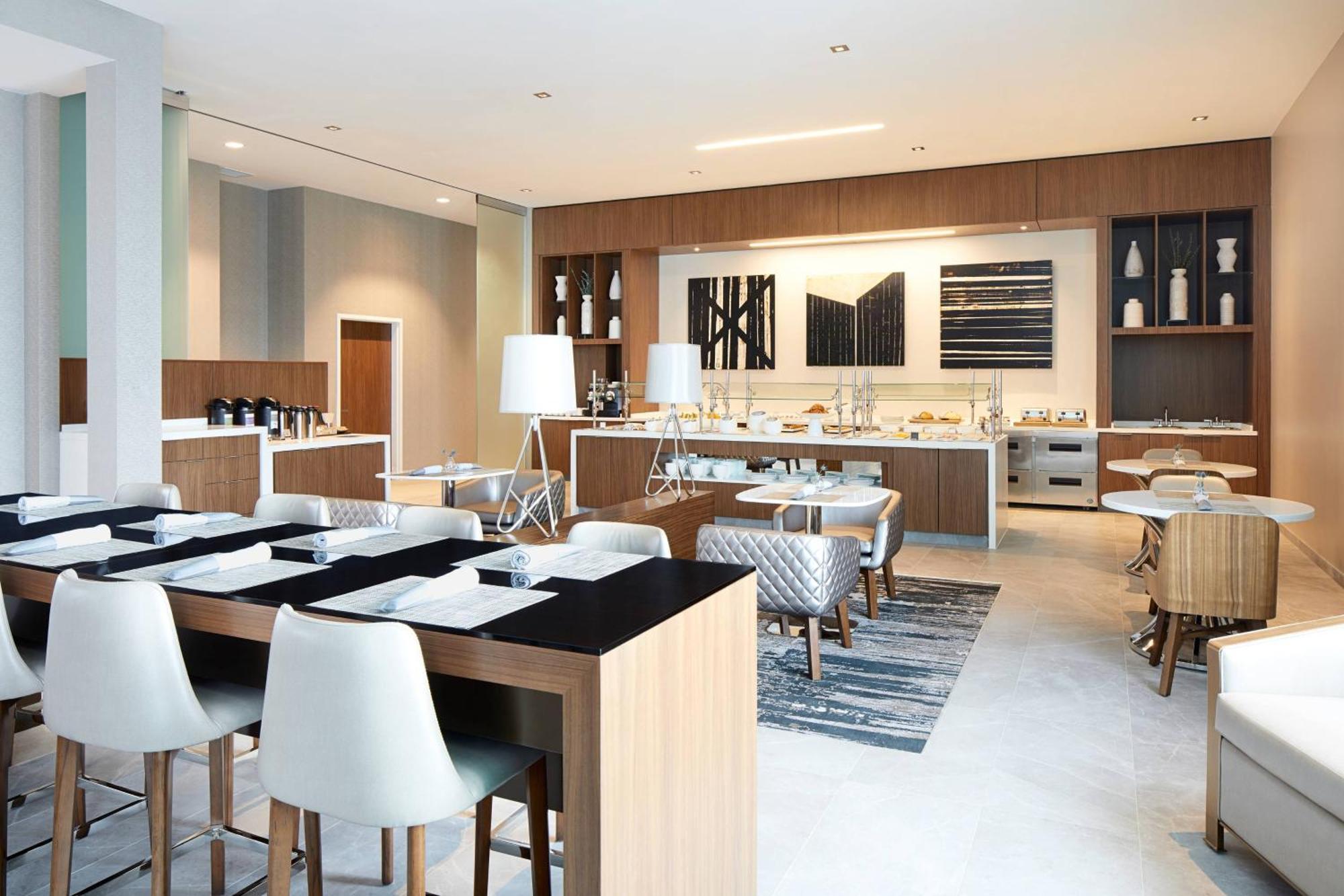 Ac Hotel By Marriott Raleigh North Hills Екстериор снимка