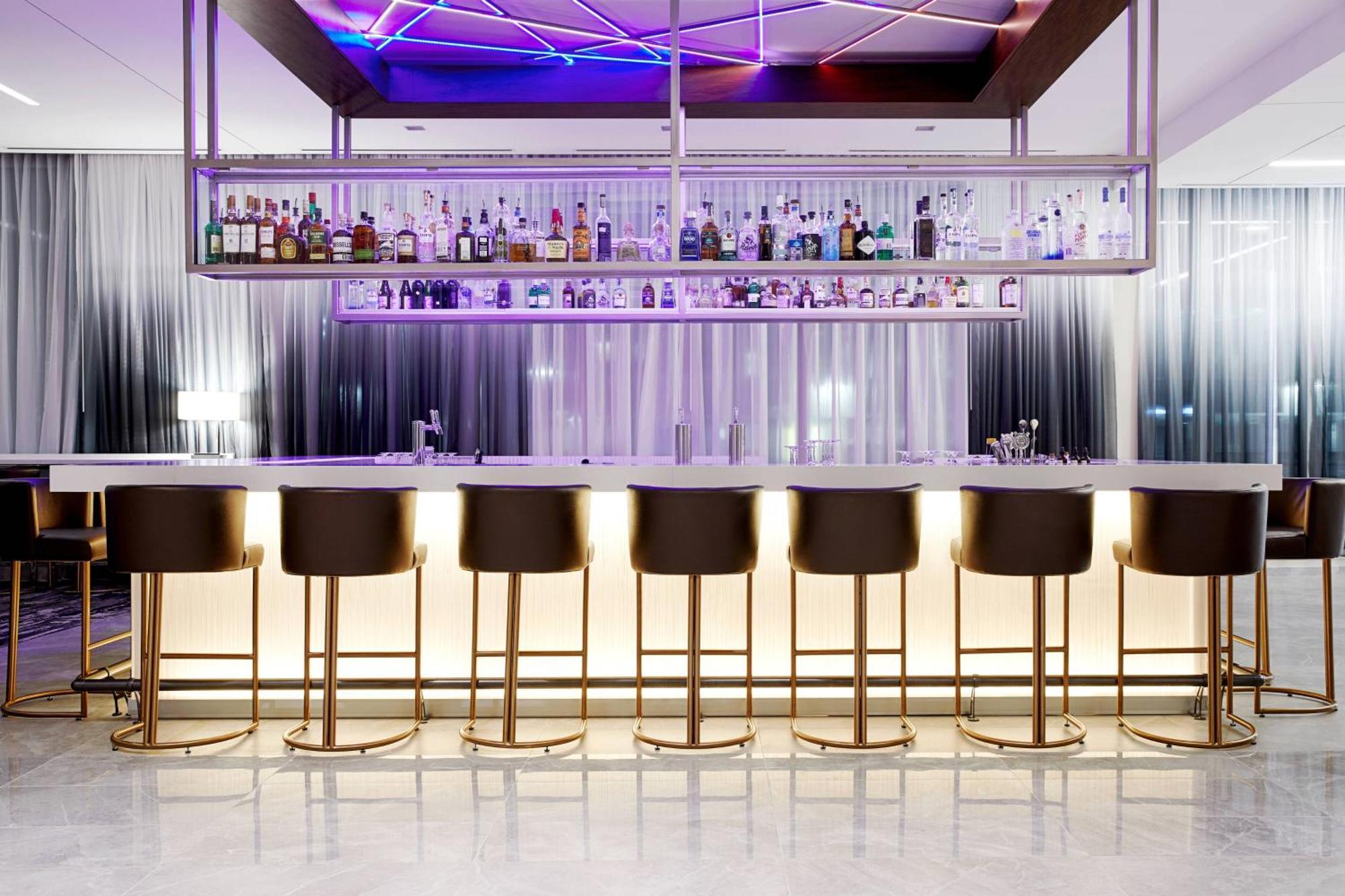 Ac Hotel By Marriott Raleigh North Hills Екстериор снимка