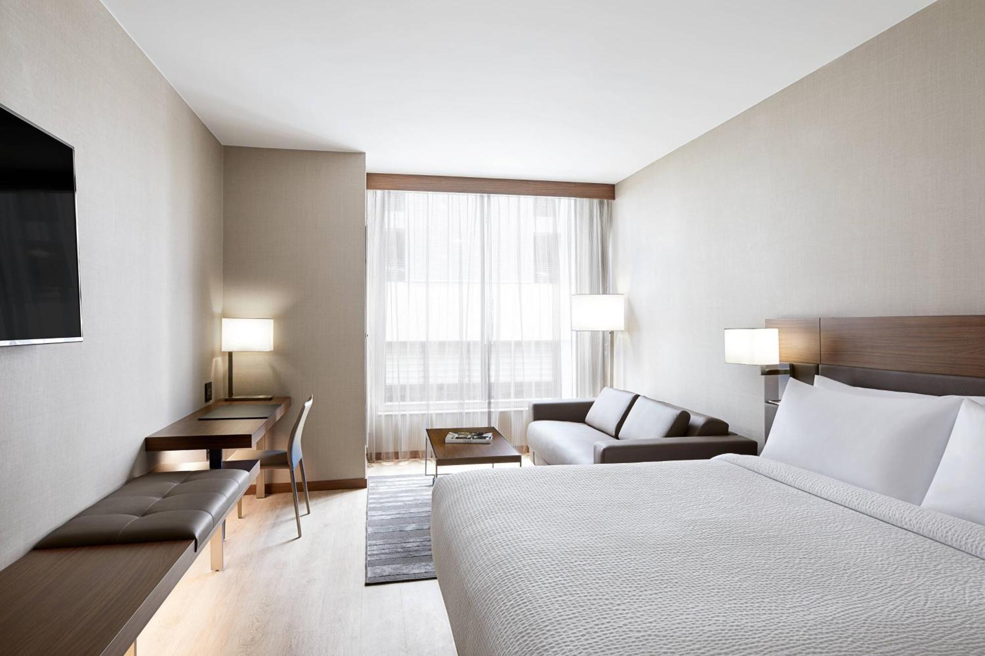 Ac Hotel By Marriott Raleigh North Hills Екстериор снимка